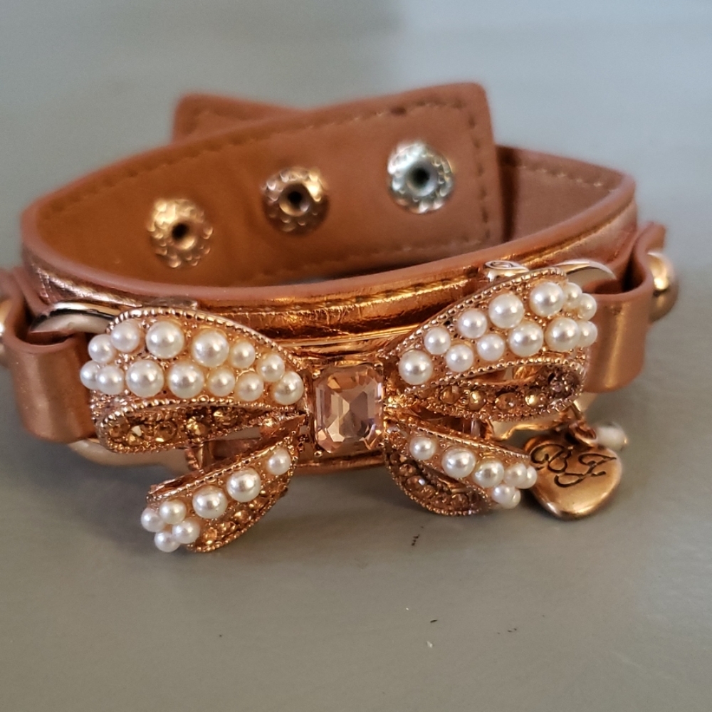 Betsey Johnson bracelet